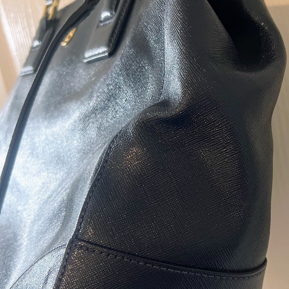 Tory Burch Robinson Double-Zip Saffiano Tote, Dark Navy Blue with Gold Hardware - Picture 3 of 9